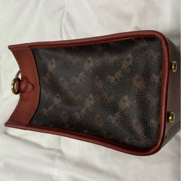 Coach Field Tote 24 - Picture 2 of 16